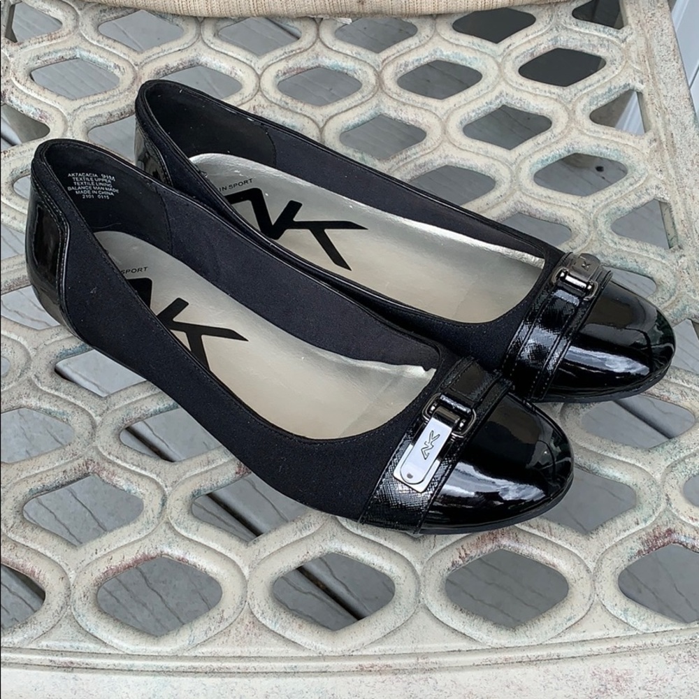Anne Klein black flats